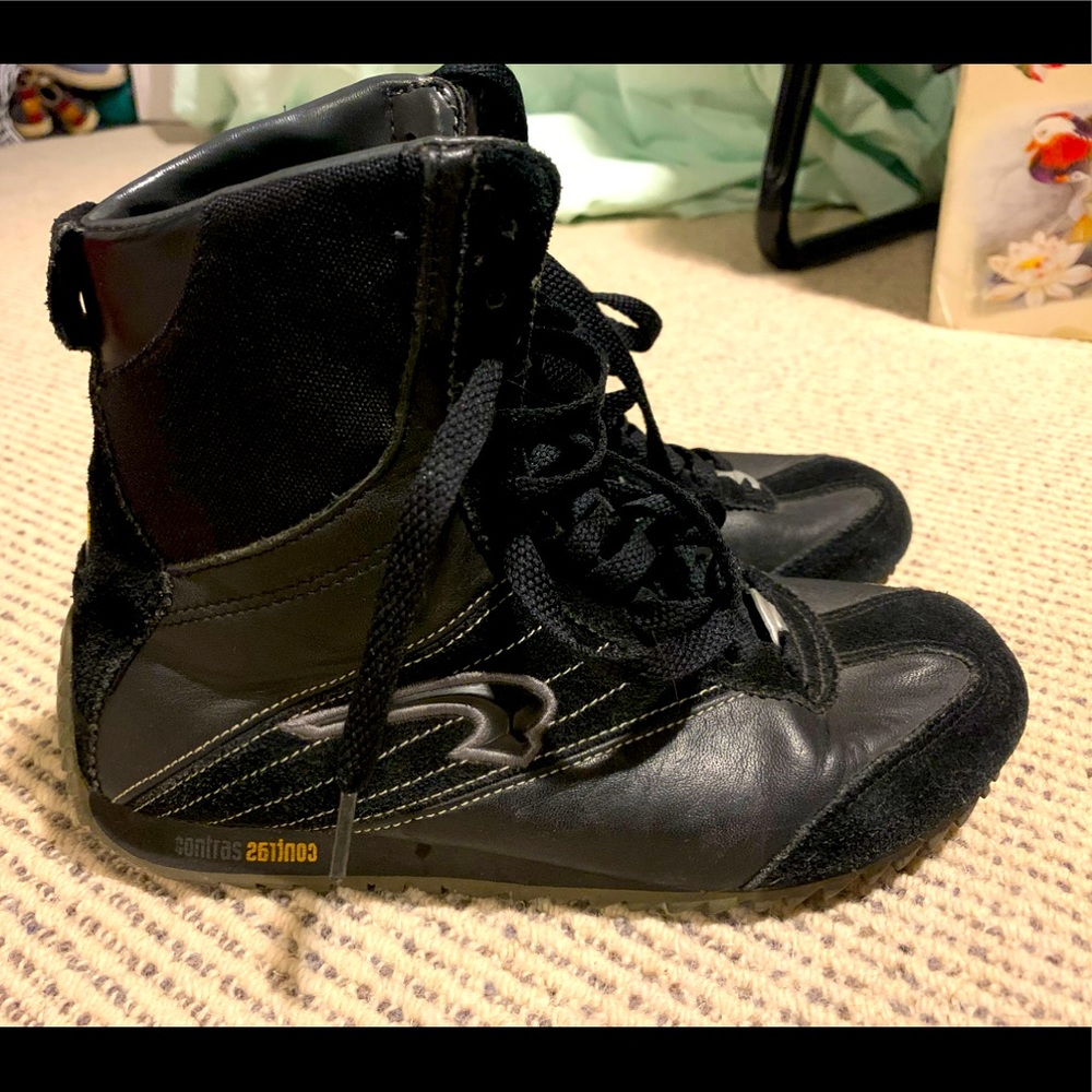 High top black leather boxing-style shoes